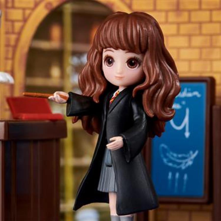 SPIN MASTER HARRY POTTER WIZARDING WORLD CHARMS CLASSROOM HERMIONE