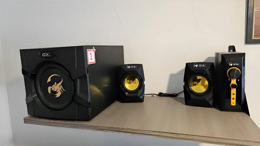 GENIUS PARLANTES GX SW-G2.1 3000 II BLACK GAMING PRODUCTO NUEVO SIN CAJA